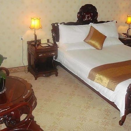 Huaqiao Hotel Linhai エクステリア 写真