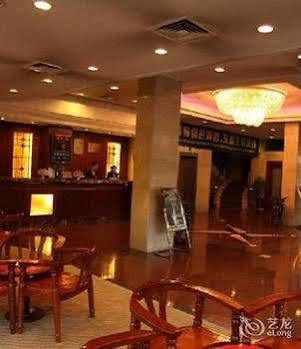 Huaqiao Hotel Linhai エクステリア 写真