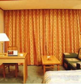 Huaqiao Hotel Linhai エクステリア 写真