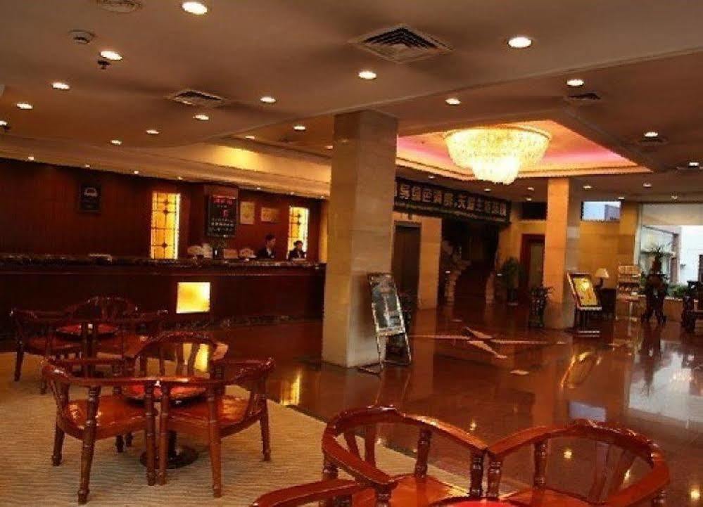 Huaqiao Hotel Linhai エクステリア 写真