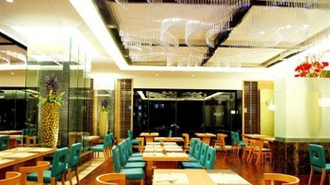 Huaqiao Hotel Linhai レストラン 写真